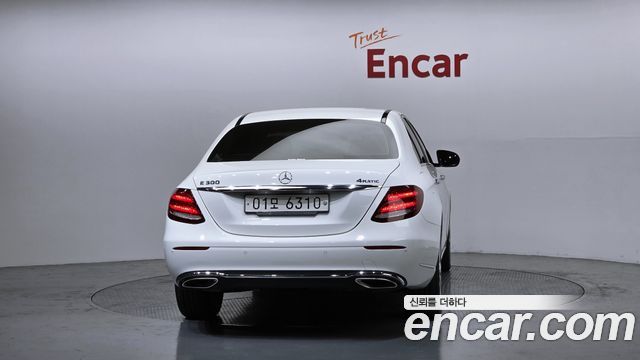 Mercedes-Benz E-Class из Кореи Encar