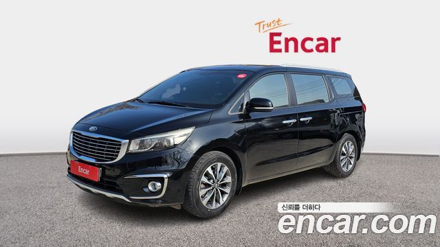 Kia Carnival 9-seater Luxury — пробег 196 119 км — фото 1 из 5