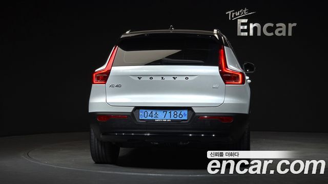 Volvo XC40 Twin Ultimate — пробег 17 720 км — фото 4 из 5
