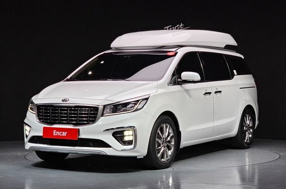 Kia Carnival 7-Seater Hi-Limousine President — пробег 133 358 км — фото 1 из 5