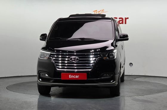 Hyundai Starex Urban 9-Seater Exclusive — пробег 41 318 км — фото 3 из 5