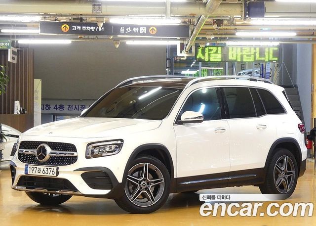 Mercedes-Benz GLB-Class GLB250 4MATIC — пробег 26 000 км — фото 1 из 5