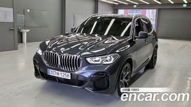 BMW X5 xDrive 40i M Sport — пробег 36 765 км — фото 2 из 5
