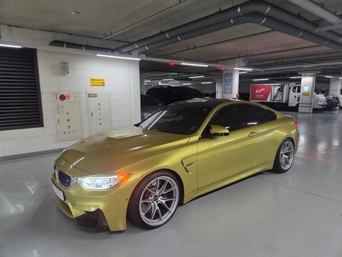 BMW M4 M4 Coupe PERFORMANCE SILENCE EDITION — пробег 80 136 км — фото 3 из 5