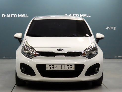 Kia pride 1.6 GDI Hatchback Luxury — пробег 101 079 км — фото 2 из 5