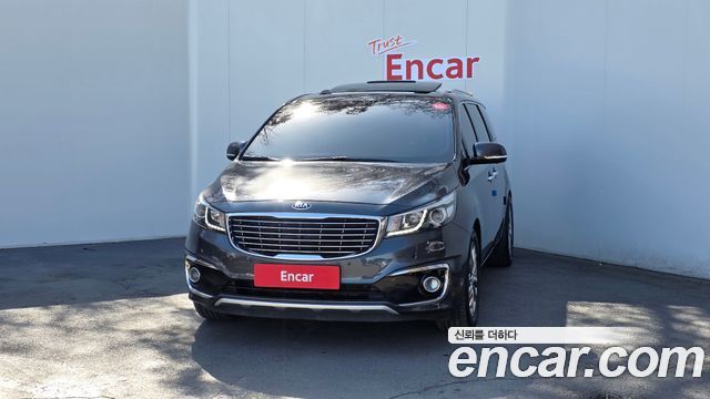 Kia Carnival Gasoline 7-seater Limousine President — пробег 92 333 км — фото 3 из 5