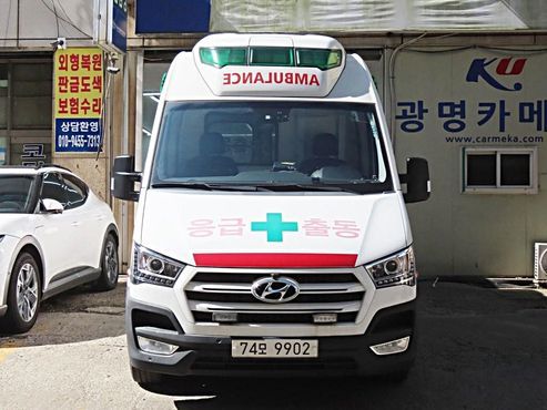 Hyundai Solati Ambulance — пробег 1 909 км — фото 2 из 5
