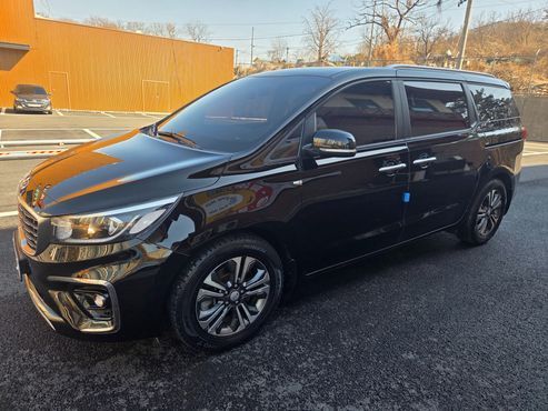 Kia Carnival 9-Seater Luxury — пробег 161 738 км — фото 4 из 5