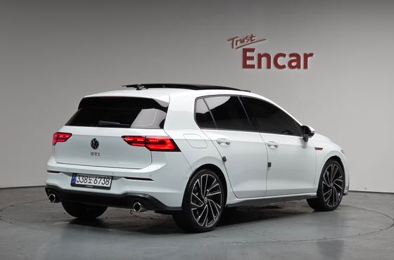 Volkswagen Golf 2.0 GTI — пробег 11 409 км — фото 2 из 5