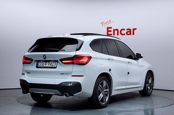 BMW X1 xDrive 20i M Sport — пробег 40 706 км — фото 2 из 5