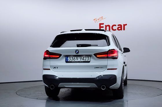 BMW X1 xDrive 20i M Sport — пробег 40 706 км — фото 4 из 5