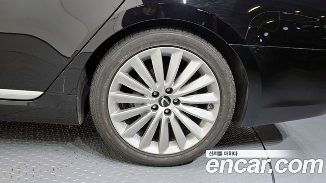 Hyundai Equus из Кореи Encar
