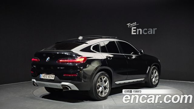 BMW X4 xDrive20i xLine — пробег 46 998 км — фото 2 из 5