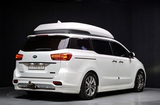 Kia Carnival 9-Seater Hi-Limousine Noblesse Special — пробег 159 663 км — фото 2 из 5