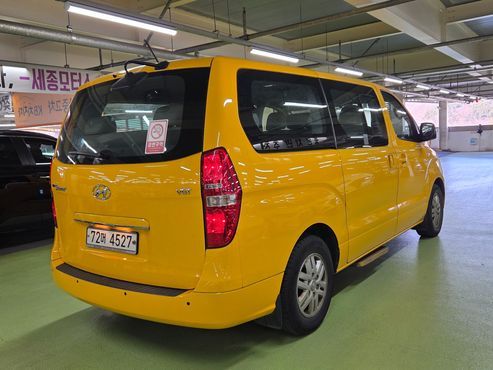 Hyundai Starex 12-Seater Wagon Smart — пробег 66 710 км — фото 5 из 5