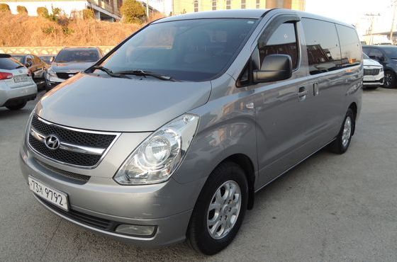 Hyundai Starex 12-Seater Wagon CVX Luxury — пробег 331 867 км — фото 1 из 5
