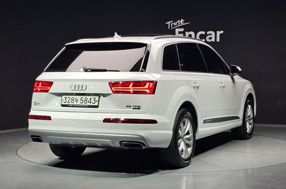 Audi Q7 45 TFSI Quattro — пробег 79 297 км — фото 2 из 5