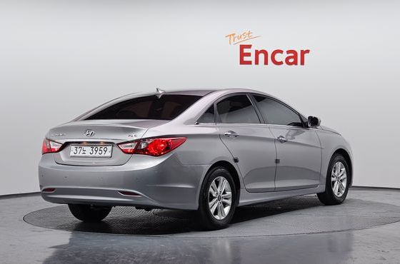 Hyundai Sonata Premier Deluxe — пробег 134 903 км — фото 2 из 5