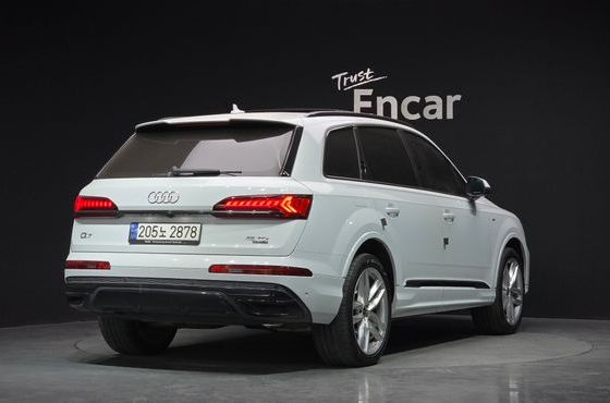 Audi Q7 45 TDI Quattro Premium — пробег 61 905 км — фото 2 из 5