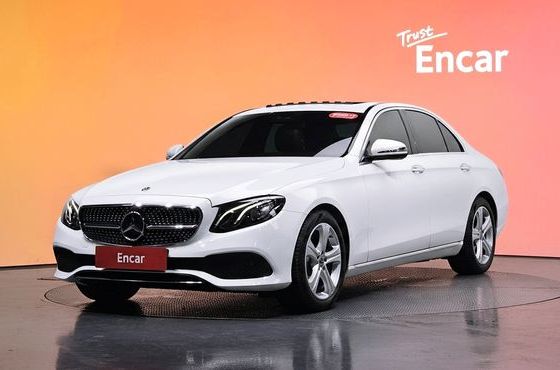 Mercedes-Benz E-Class E200 Avantgarde — пробег 93 330 км — фото 1 из 5
