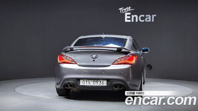 Hyundai Genesis из Кореи Encar