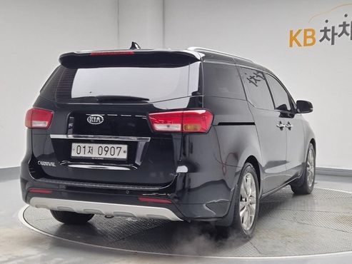 Kia Carnival Gasoline 9-seater Noblesse — пробег 94 300 км — фото 3 из 5