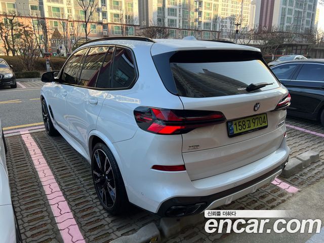 BMW X5 M60i — пробег 38 600 км — фото 4 из 5