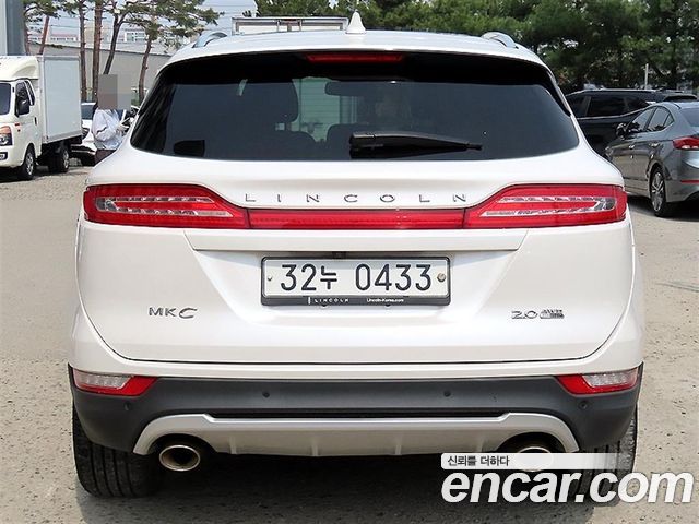 Lincoln MKC 2.0 AWD — пробег 92 738 км — фото 4 из 5