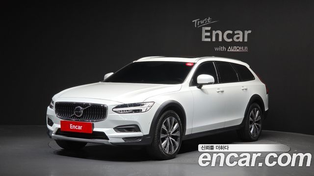 Volvo V90 B5 Pro AWD — пробег 68 073 км — фото 1 из 5