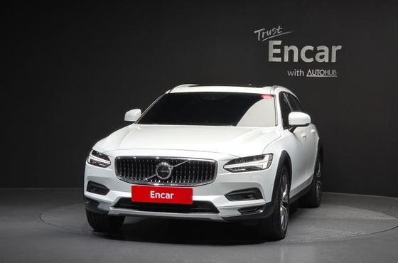 Volvo V90 B5 Pro AWD — пробег 68 073 км — фото 3 из 5