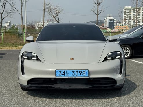 Porsche Taycan 4S Cross Turismo — пробег 5 500 км — фото 3 из 5