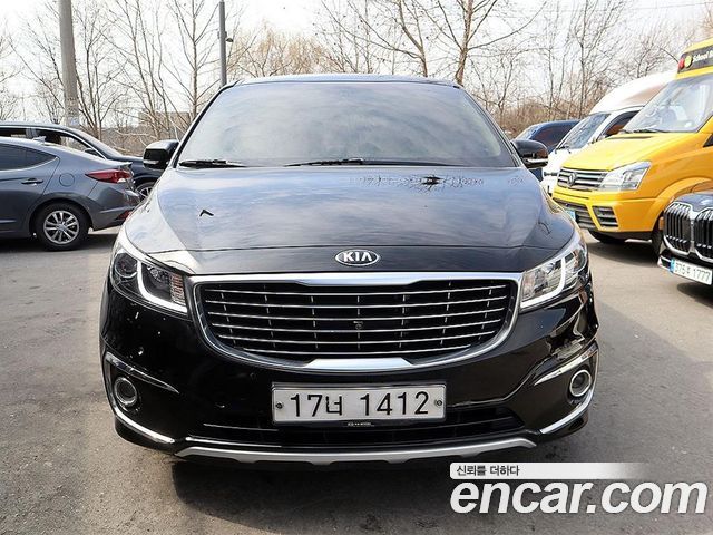 Kia Carnival 9-seater Noblesse — пробег 185 169 км — фото 1 из 5