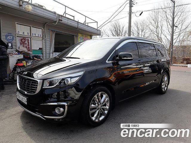 Kia Carnival 9-seater Noblesse — пробег 185 169 км — фото 2 из 5