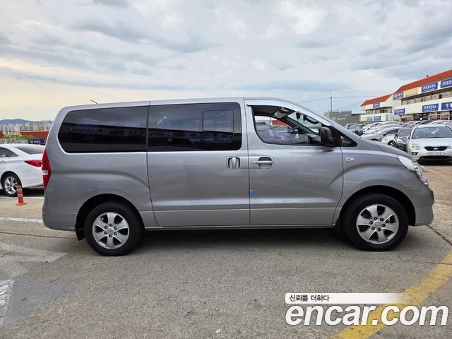 Hyundai Starex 4WD 12-Seater Wagon Smart — пробег 154 974 км — фото 2 из 5