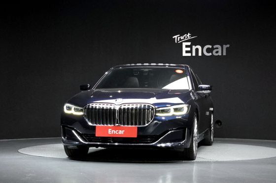 BMW 7-Series 730d xDrive Design Pure Excellence — пробег 104 596 км — фото 3 из 5