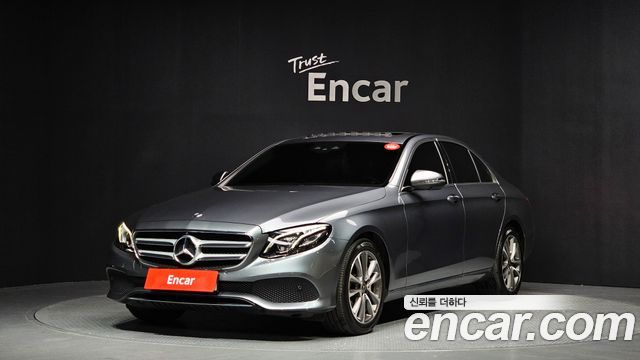 Mercedes-Benz E-Class E300 4MATIC Avnatgarde — пробег 90 702 км — фото 1 из 5