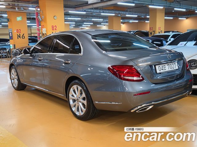 Mercedes-Benz E-Class E300 Exclusive — пробег 39 000 км — фото 4 из 5