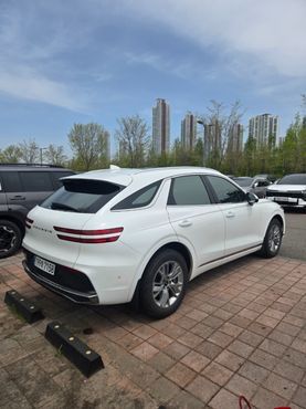 Genesis GV70 2.5T Gasoline 2WD — пробег 60 000 км — фото 4 из 5