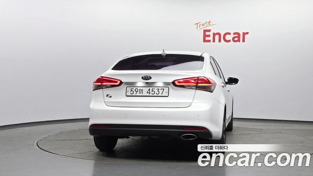 Kia K3 из Кореи Encar