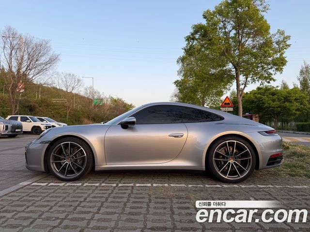 Porsche 911 Carrera 4 — пробег 19 000 км — фото 3 из 5