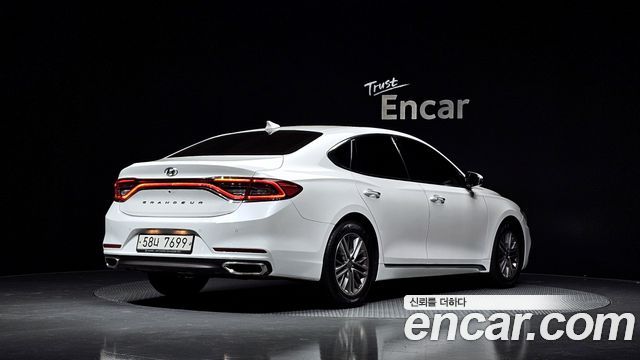 Hyundai Grandeur из Кореи Encar