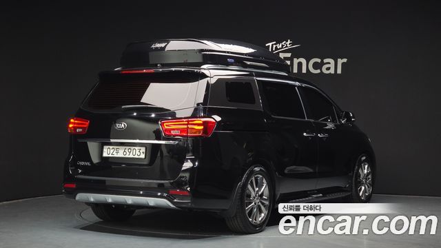 Kia Carnival из Кореи Encar