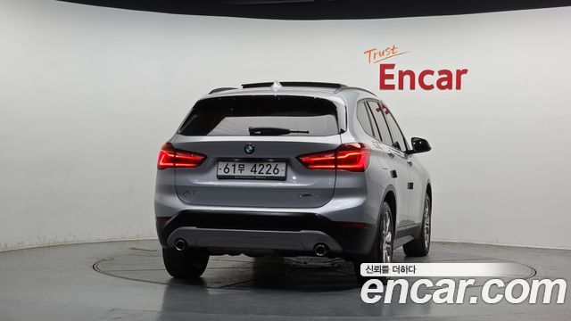 BMW X1 xDrive 18d Joy — пробег 96 785 км — фото 4 из 5