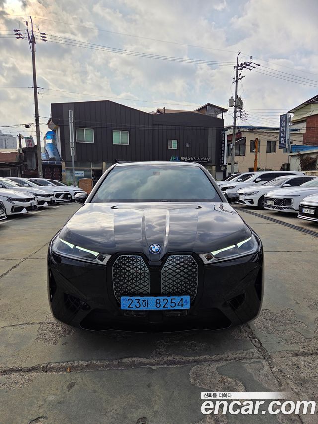 BMW iX из Кореи Encar