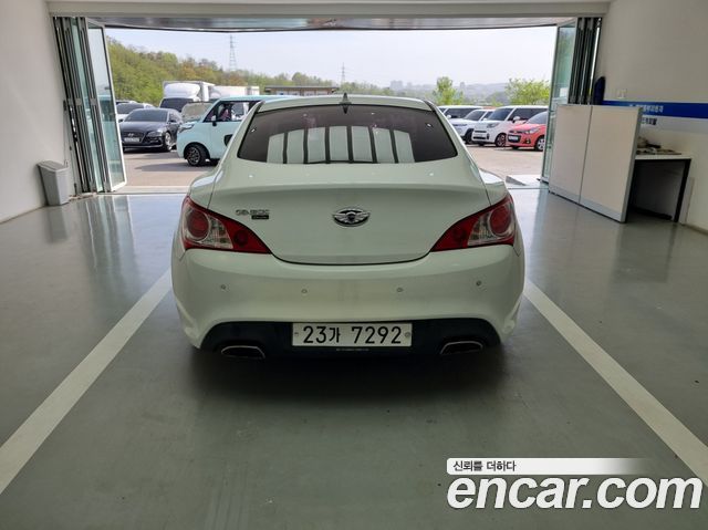 Hyundai Genesis 200 Turbo D — пробег 176 400 км — фото 4 из 5