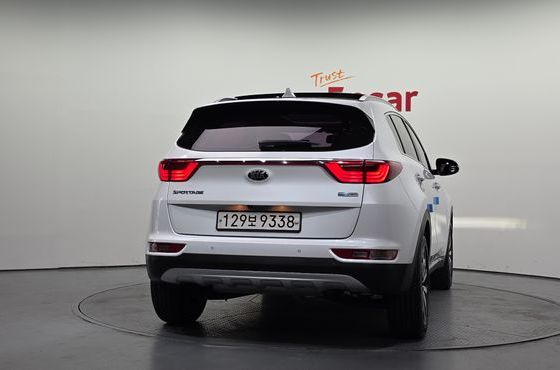 Kia Sportage Diesel 1.7 2wd Noblesse — пробег 168 491 км — фото 4 из 5