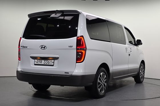 Hyundai Starex 4WD Urban 9-Seater Exclusive — пробег 102 105 км — фото 2 из 5