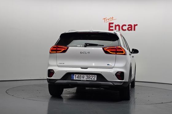 Kia Niro 1.6 HEV Signature — пробег 25 649 км — фото 4 из 5