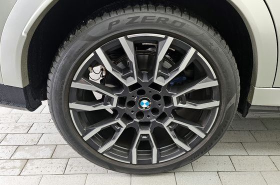 BMW X6 xDrive40i M Sport — пробег 27 306 км — фото 5 из 5
