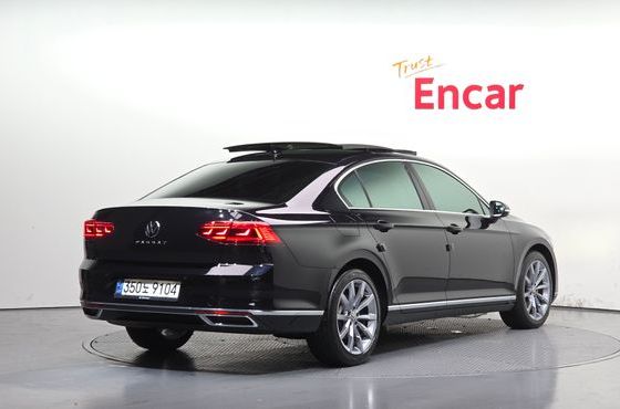 Volkswagen Passat 2.0 TDI Prestige — пробег 52 153 км — фото 2 из 5